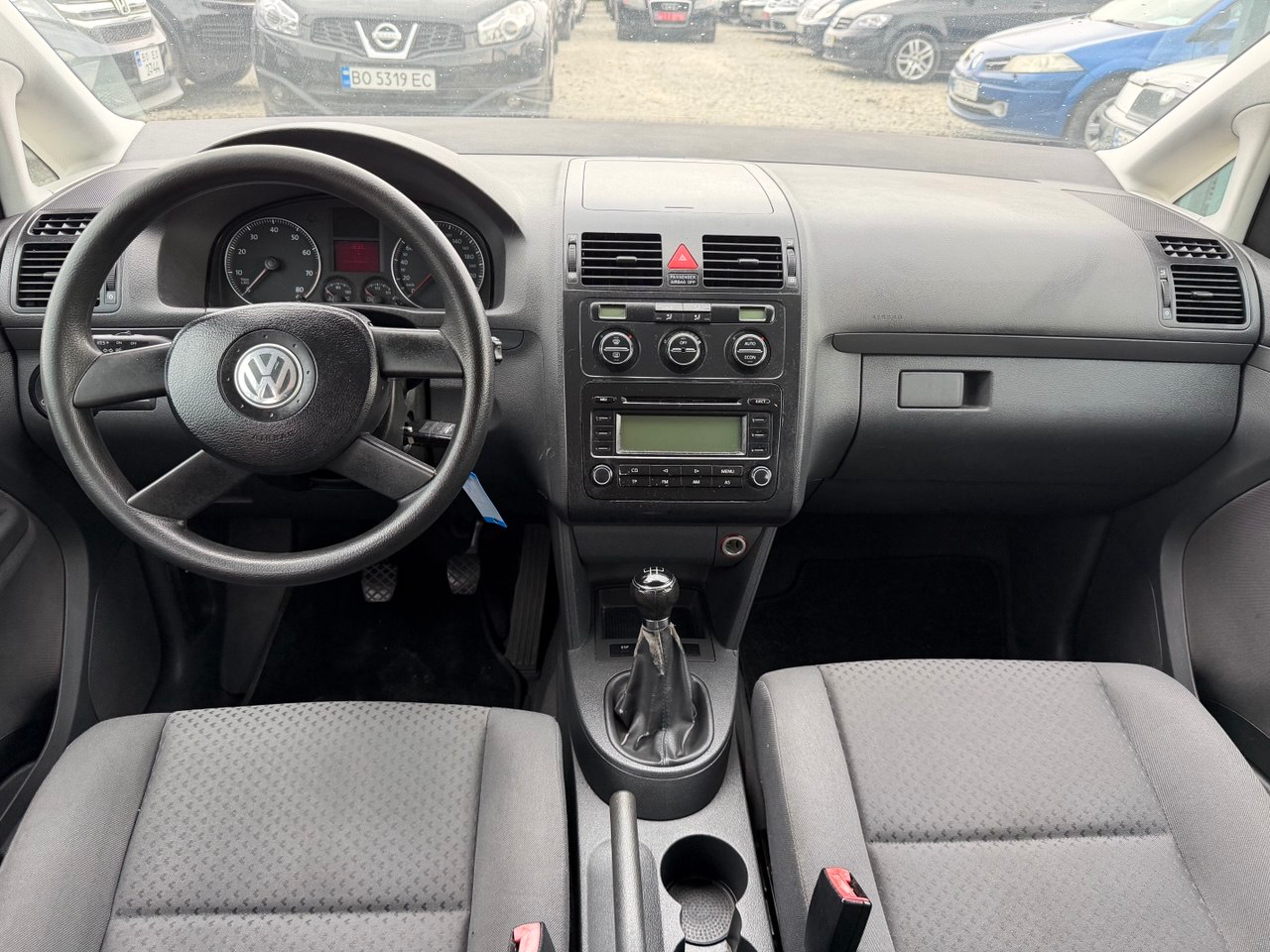 Volkswagen Touran 8