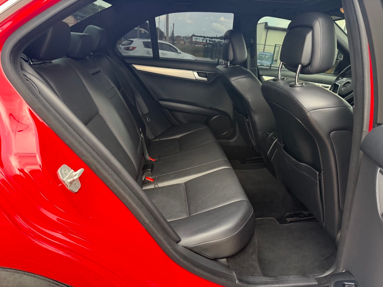 Mercedes-Benz C 250 11