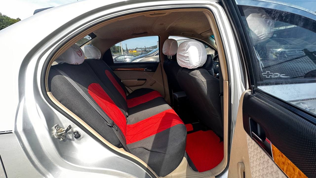 Chevrolet Aveo 10
