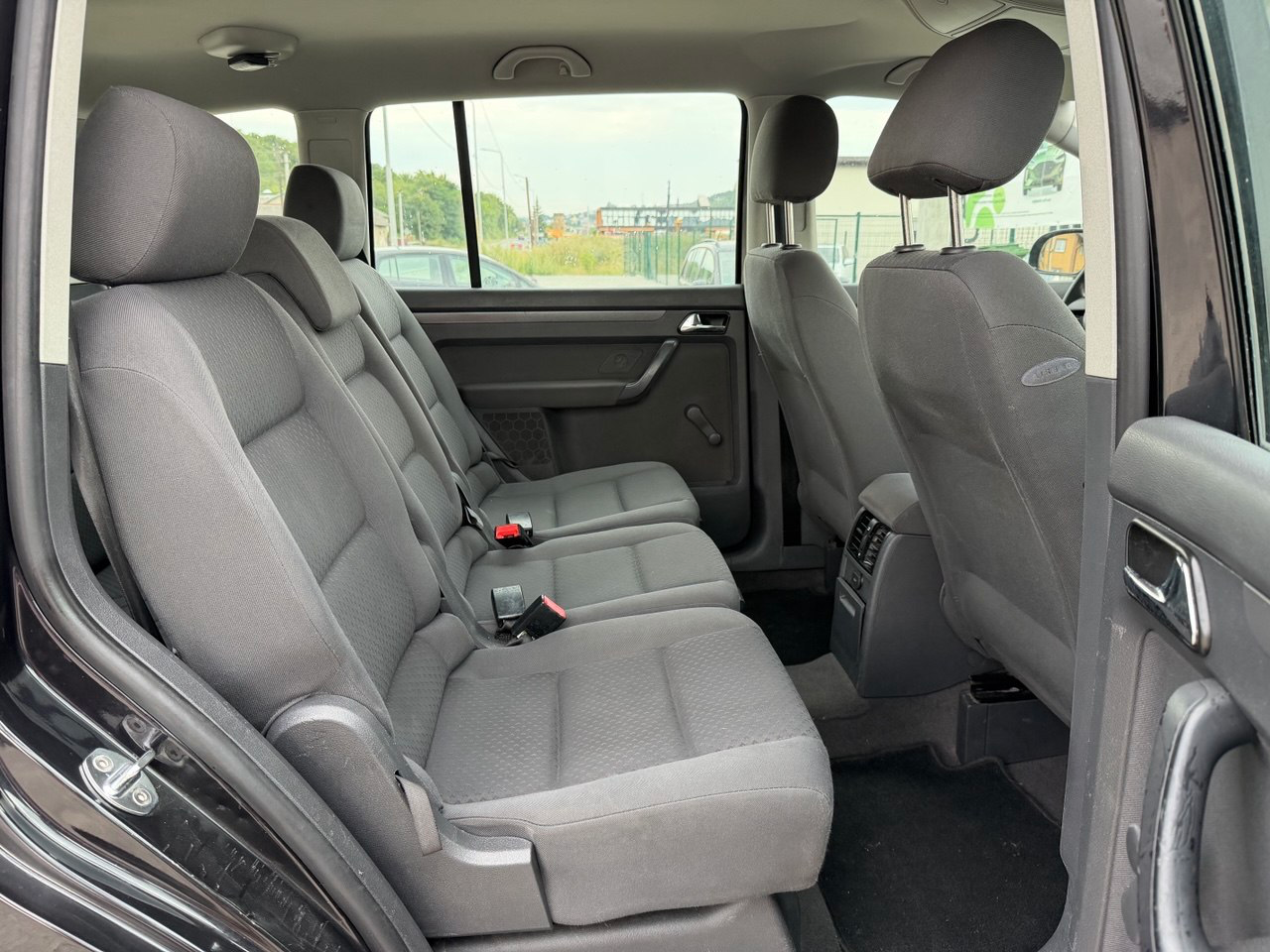 Volkswagen Touran 9