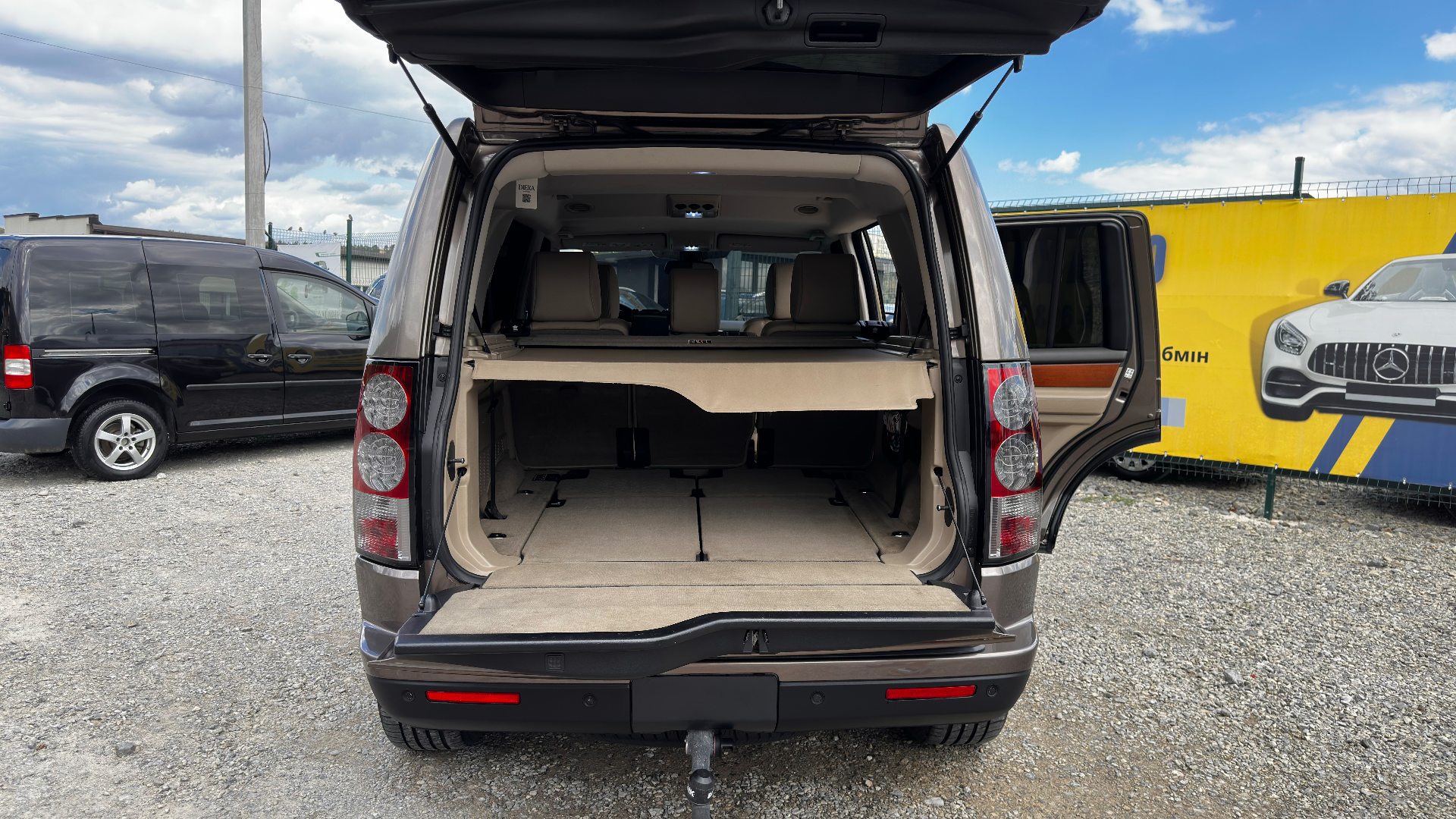 Land Rover Discovery 4 11