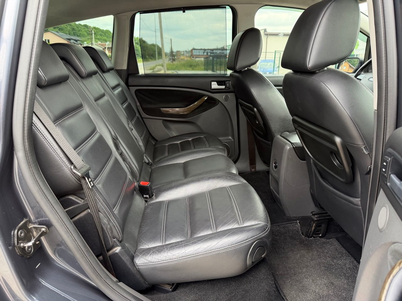 Ford C-MAX 9