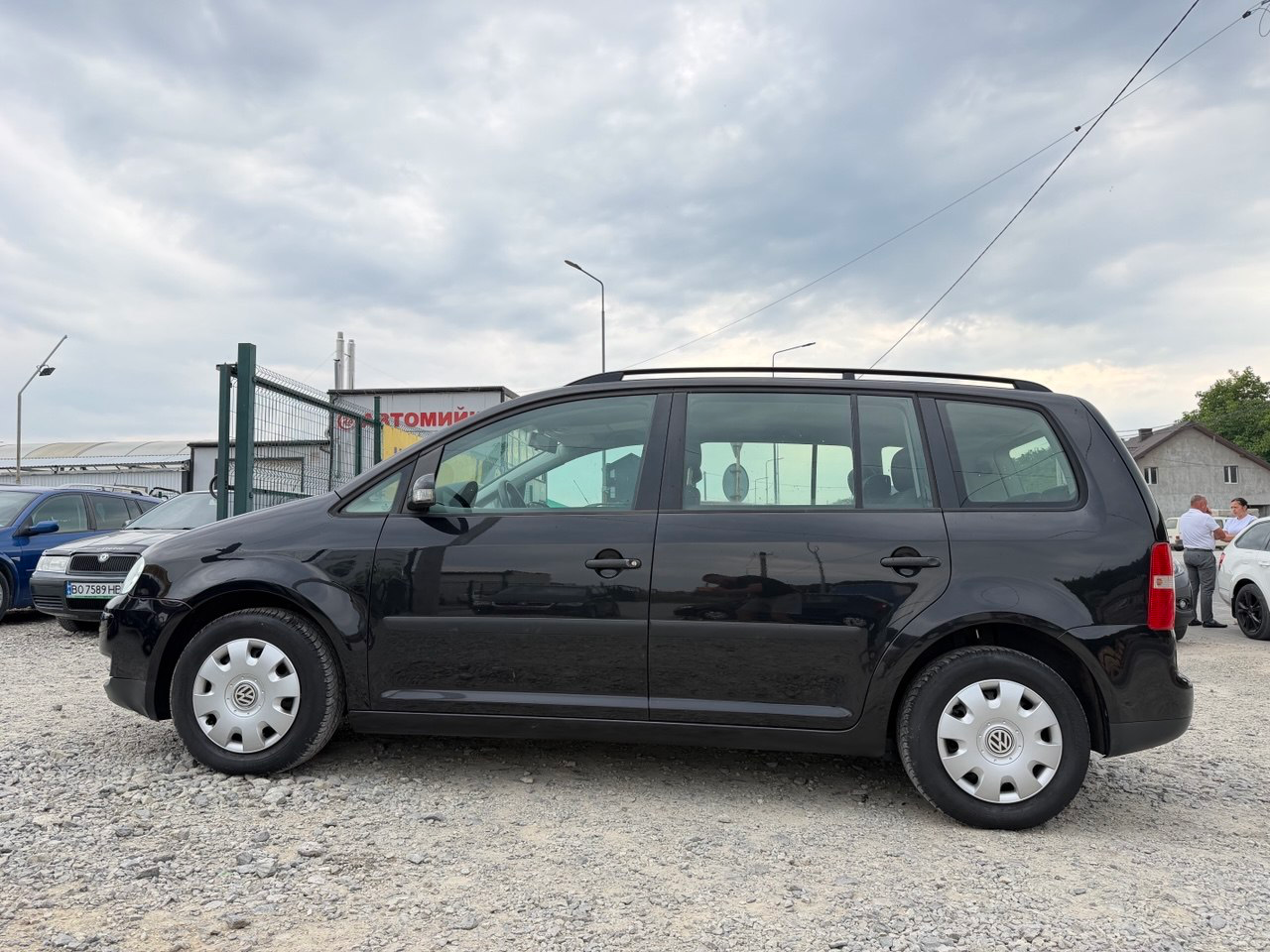 Volkswagen Touran 3